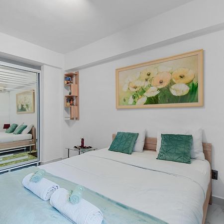 Central Studio Emerald Apartment Bucureşti Exterior foto